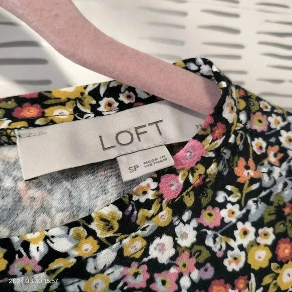 LOFT Size SP Short Sleeves Floral Ruffle Hem Boho Lightweight Short Dress - Picture 7 of 12